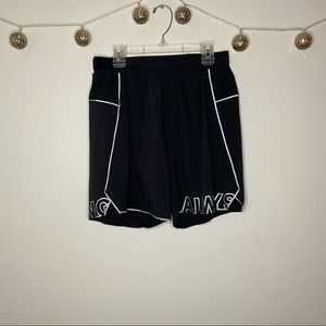 Lululemon men surge short